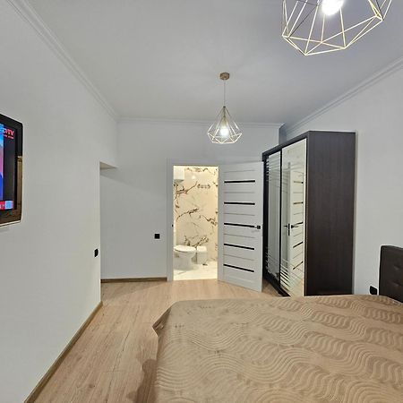 Cathedral Park&Pedestrian Zone Apartment! Chisinau Exterior photo
